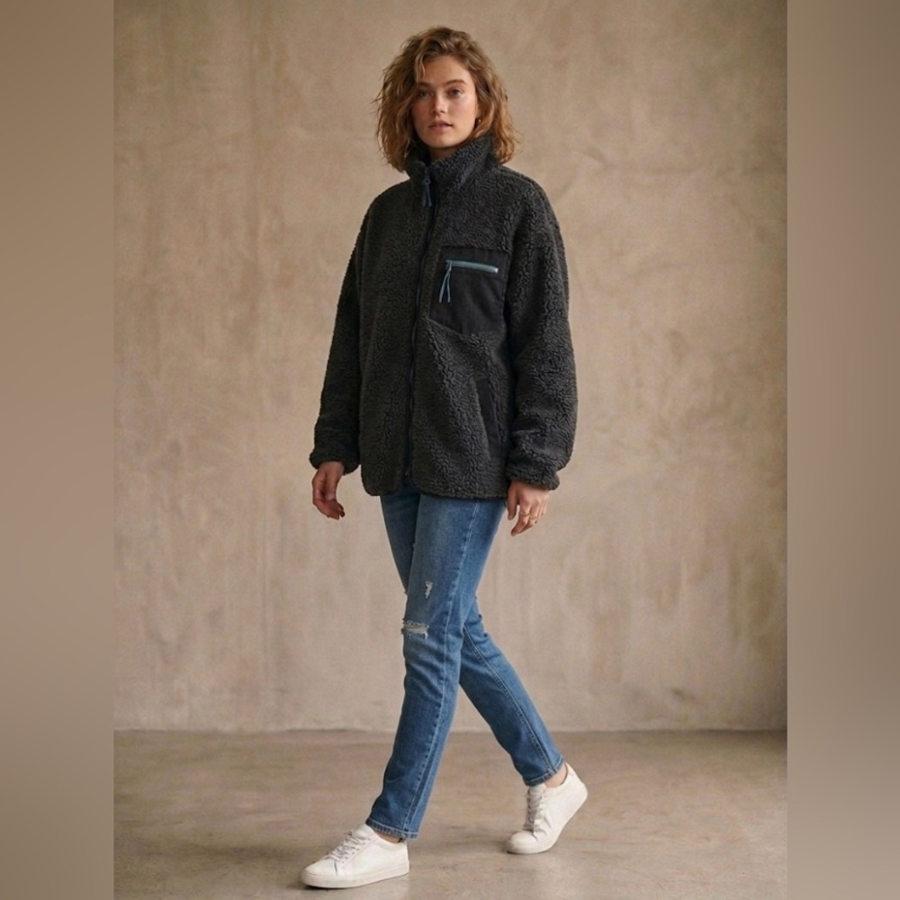 Urban Outfitters Teddy Fleece Winter Jacket Womens
